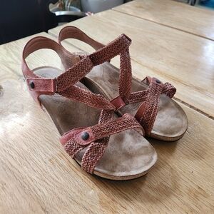 Taos Sandals Womens Size 10-10.5 Trulie‎ Brown Braided Leather Cork Wedge Heel